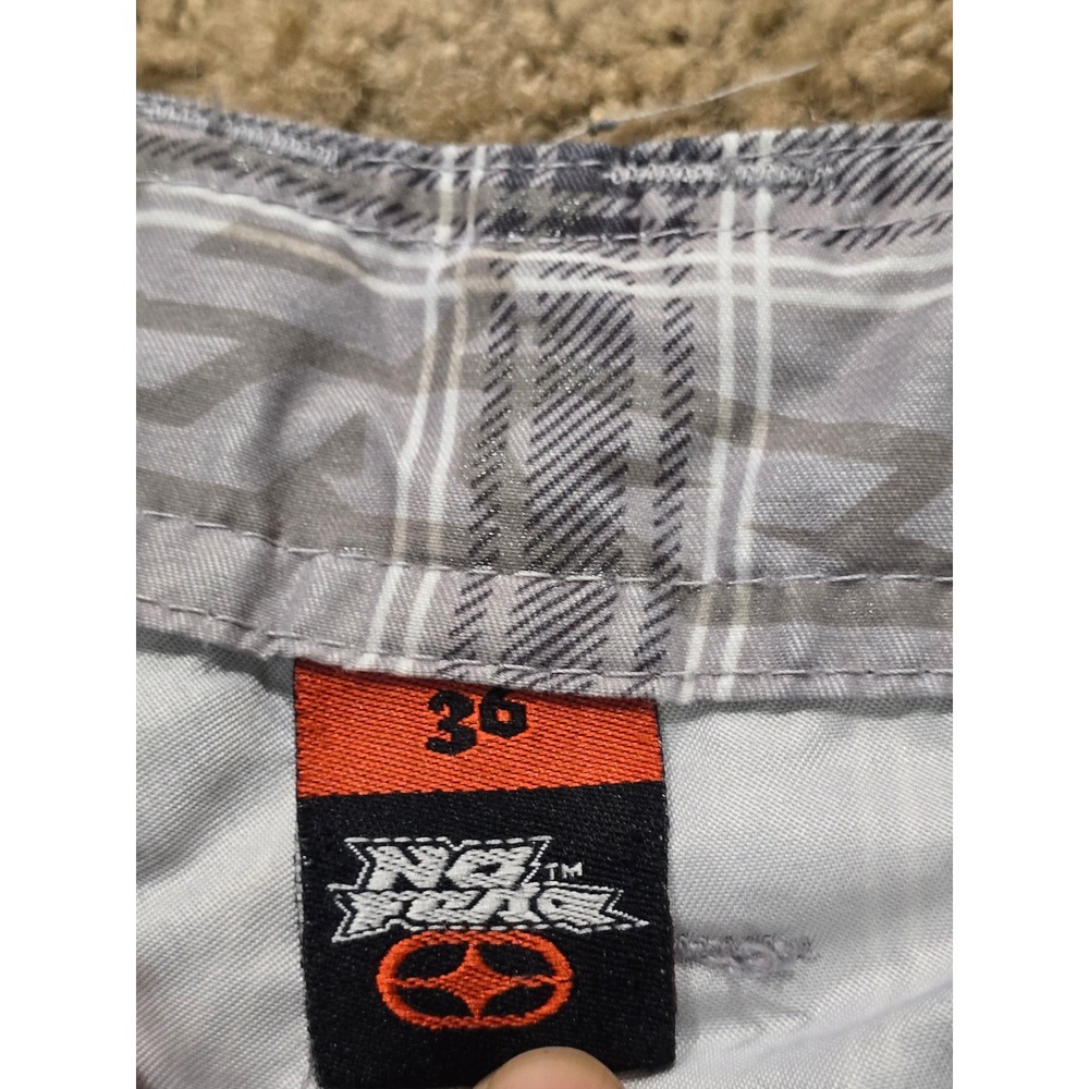 No Fear Mens Plaid Cargo Board Shorts Grey White Size 36 Casual Vintage swim Y2K - Picture 3 of 7